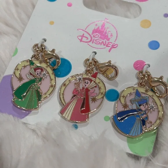 Disney Charm Set - Sleeping Beauty Three Fairies - Picture 2 of 8